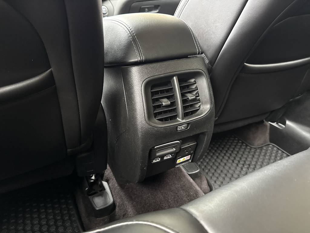 Thumbnail: 2019 Jeep Cherokee - 38