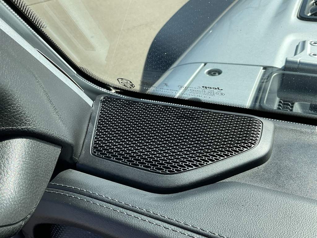 Thumbnail: 2024 Jeep Wrangler - 33