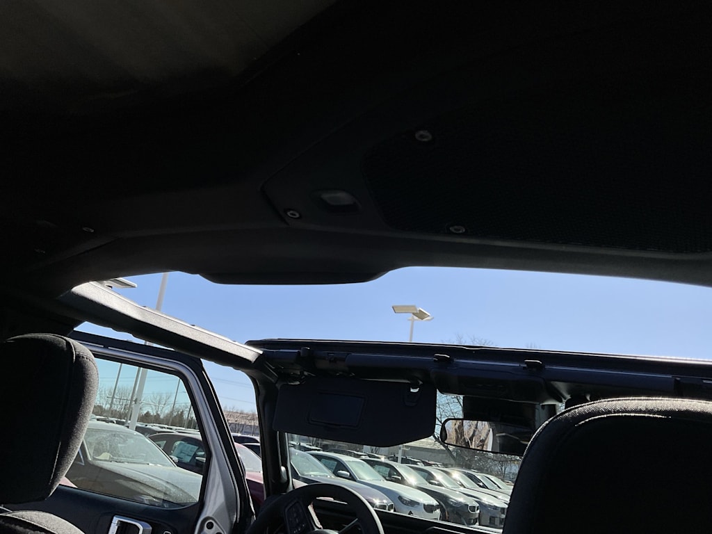 Thumbnail: 2024 Jeep Wrangler - 40