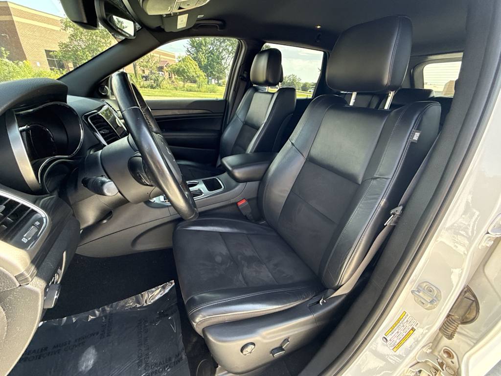 Thumbnail: 2020 Jeep Grand Cherokee - 12