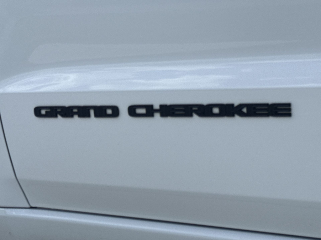 Thumbnail: 2020 Jeep Grand Cherokee - 7