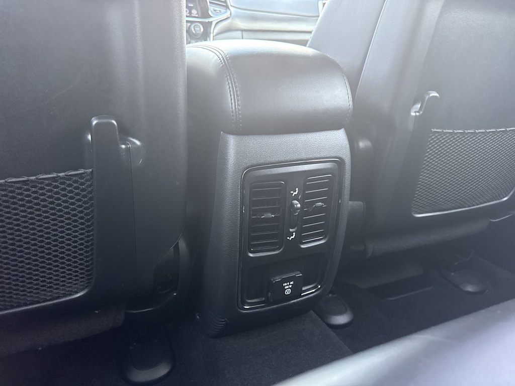 Thumbnail: 2020 Jeep Grand Cherokee - 38