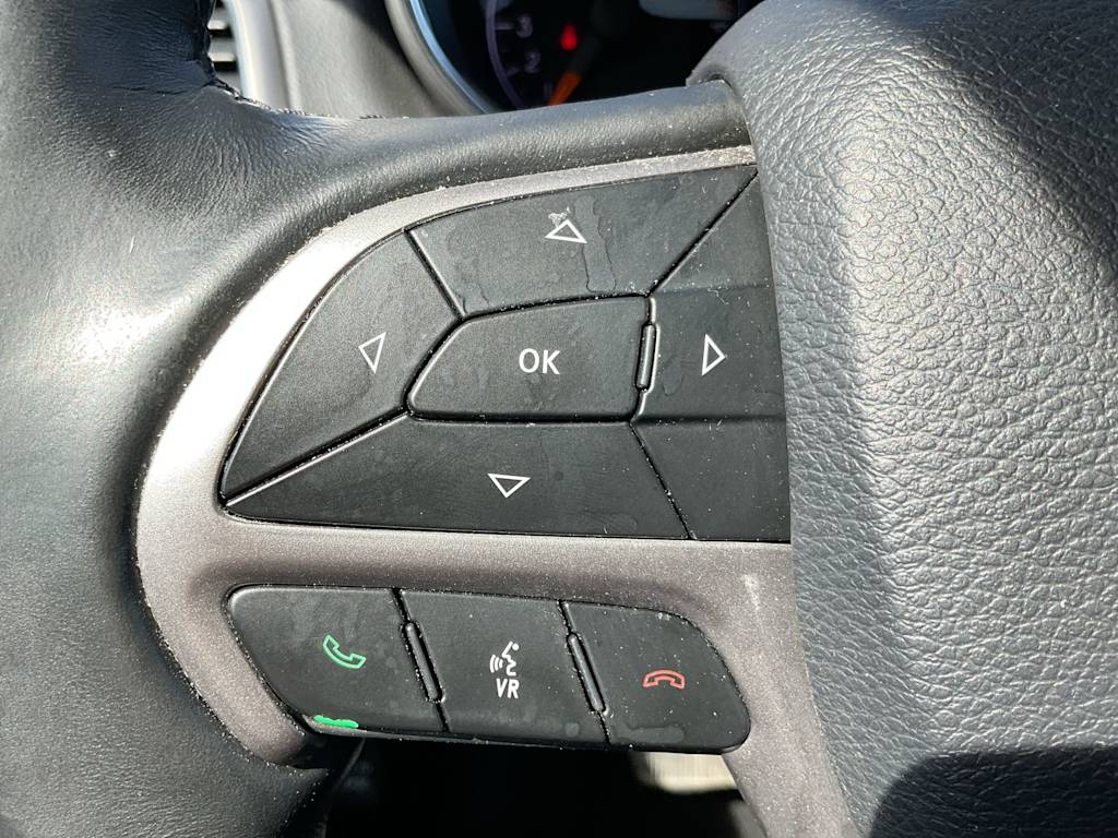 2019 Jeep Grand Cherokee Limited Edition 32