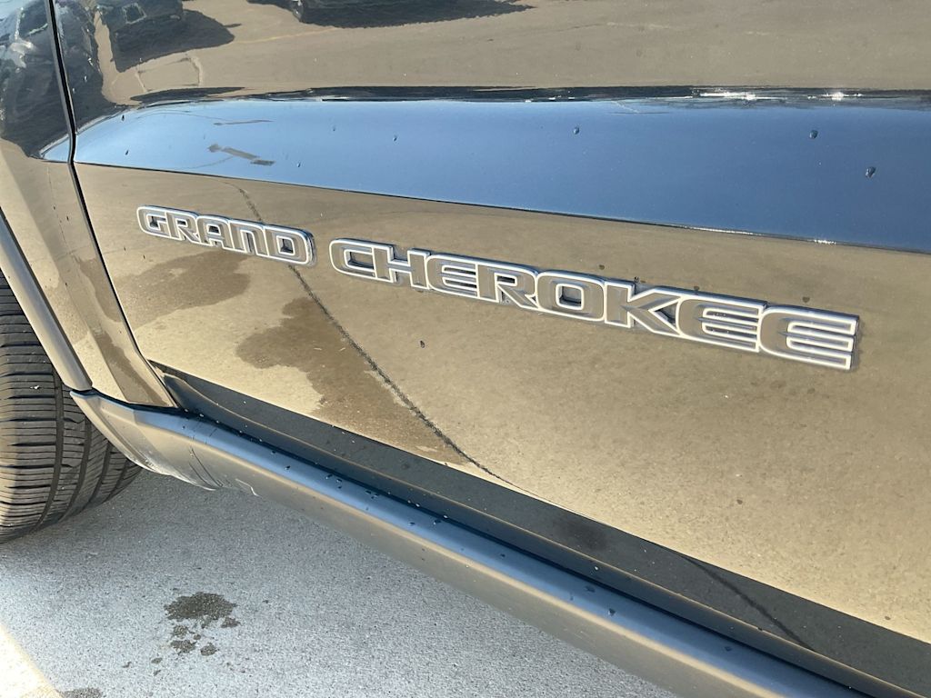 2019 Jeep Grand Cherokee Limited Edition 26
