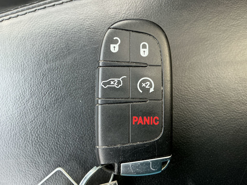 Thumbnail: 2018 Jeep Grand Cherokee - 18