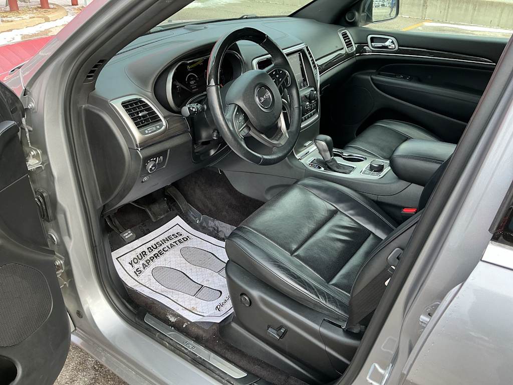 Thumbnail: 2018 Jeep Grand Cherokee - 11