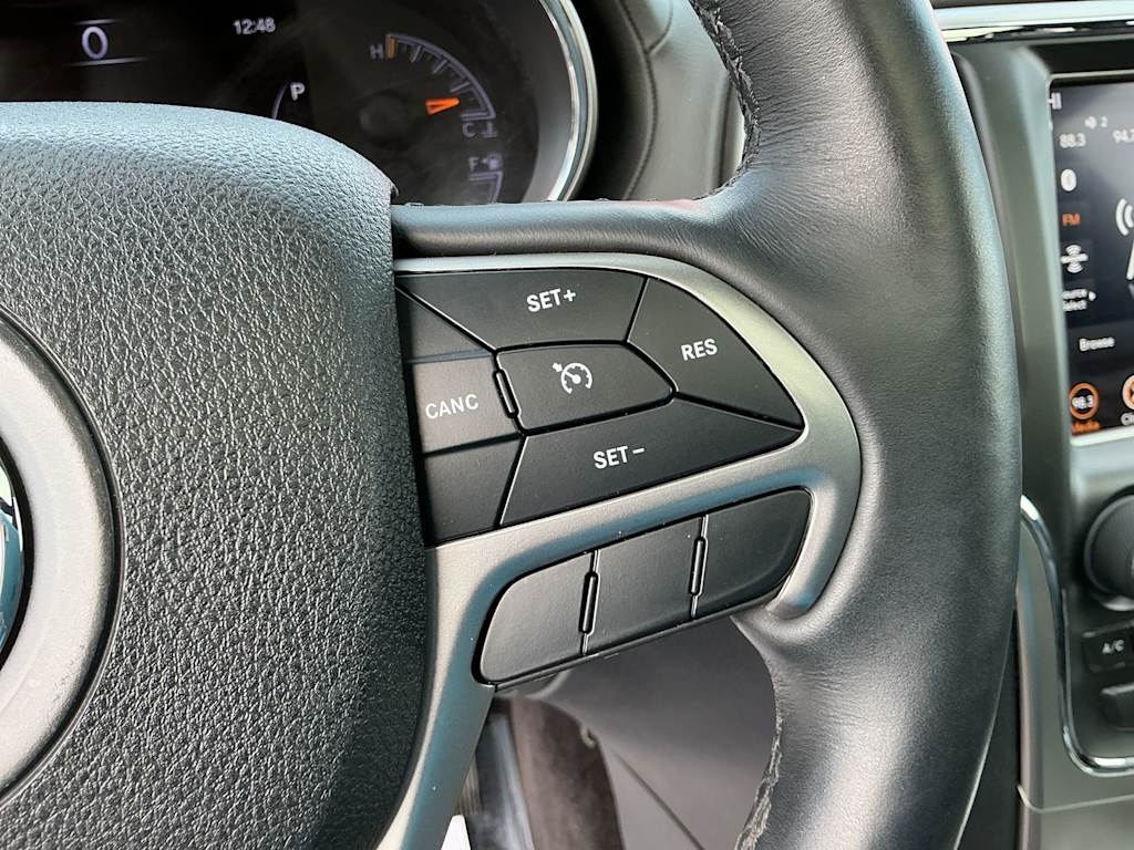 Thumbnail: 2018 Jeep Grand Cherokee - 33