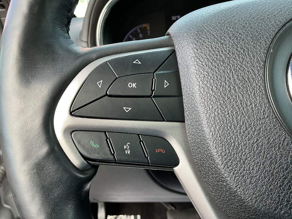 Thumbnail: 2018 Jeep Grand Cherokee - 32