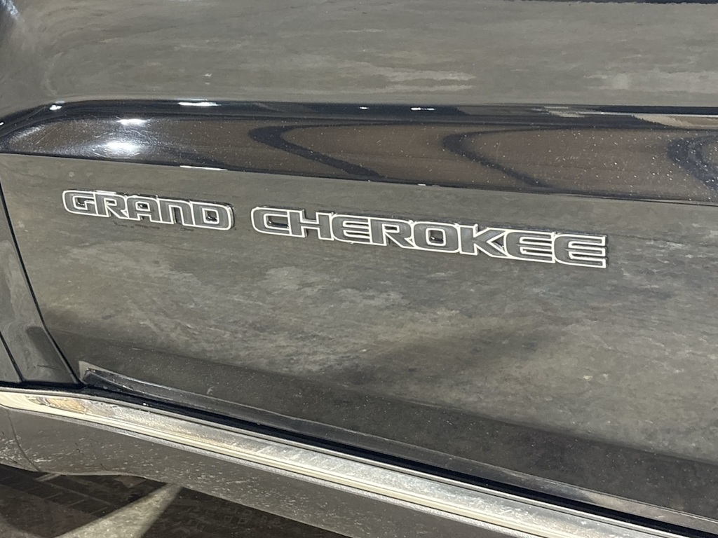 Thumbnail: 2019 Jeep Grand Cherokee - 23