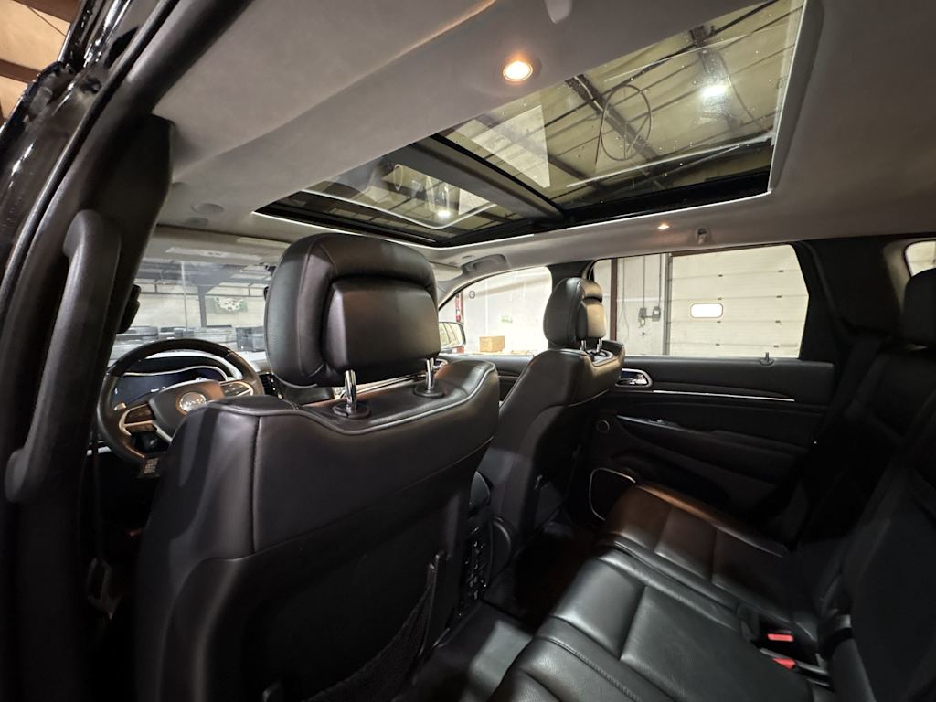 Thumbnail: 2019 Jeep Grand Cherokee - 25