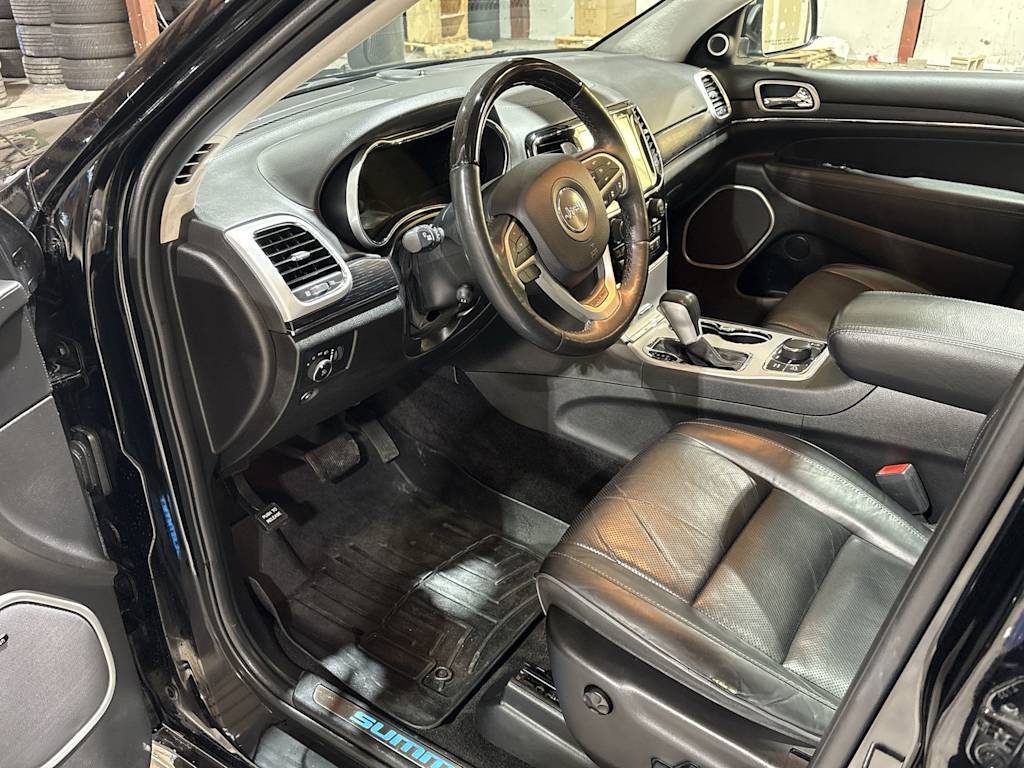 Thumbnail: 2019 Jeep Grand Cherokee - 9