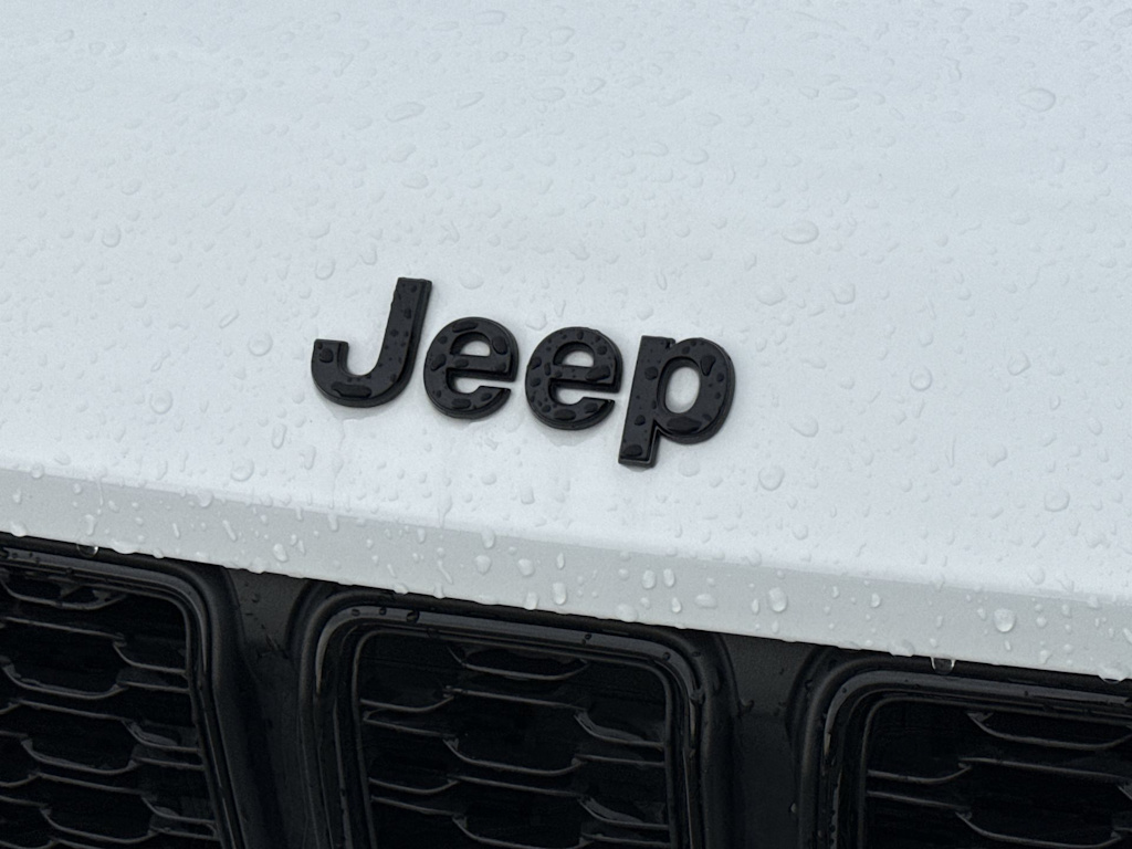 Thumbnail: 2023 Jeep Grand Cherokee - 5