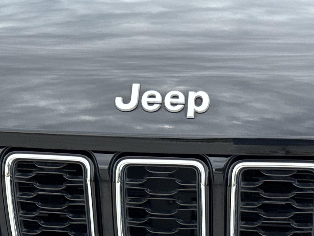 Thumbnail: 2024 Jeep Grand Cherokee - 5