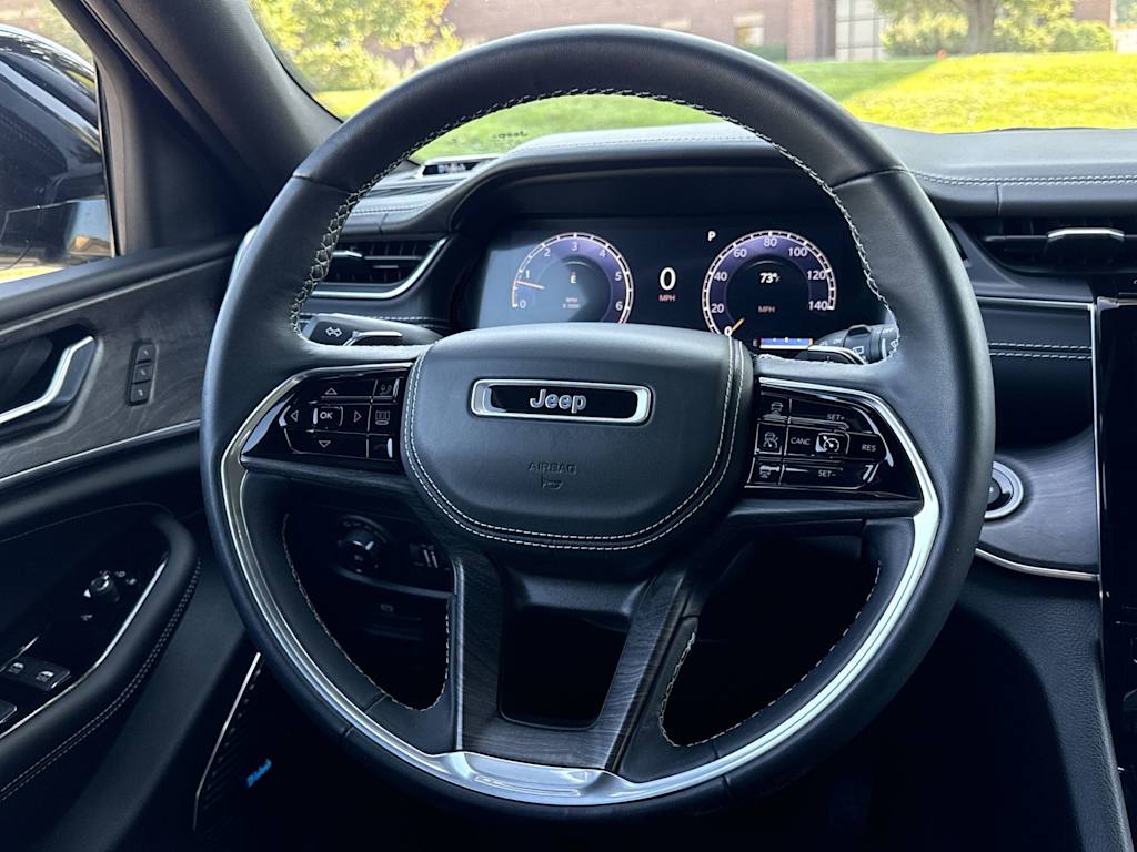 Thumbnail: 2022 Jeep Grand Cherokee - 9