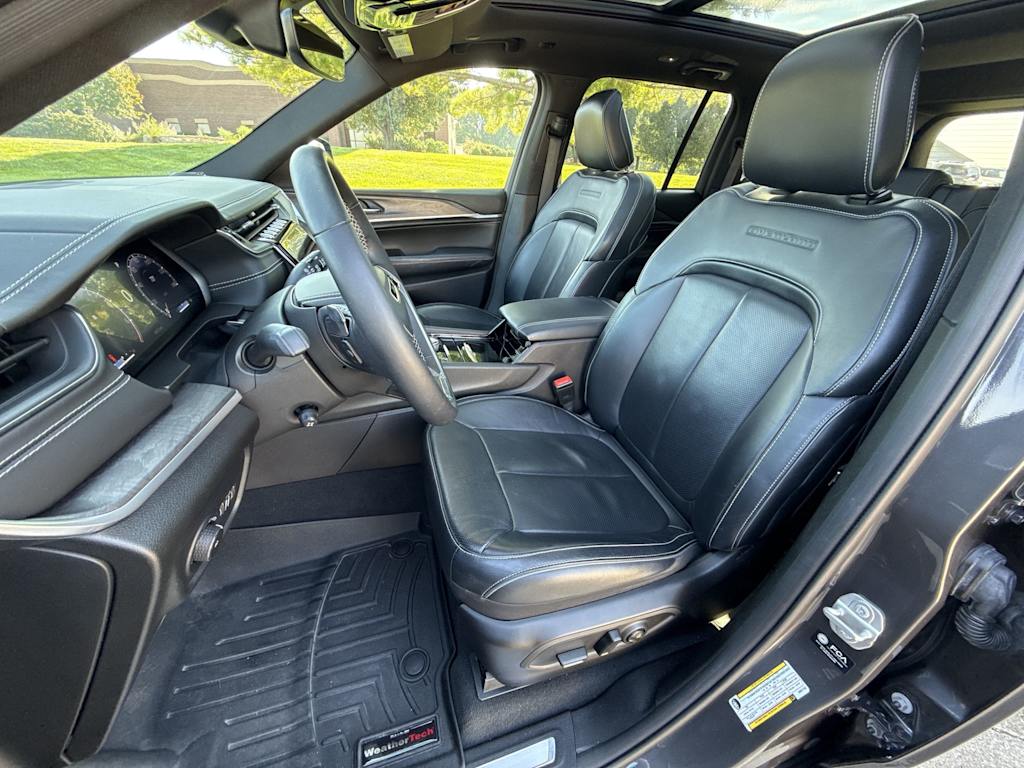 Thumbnail: 2022 Jeep Grand Cherokee - 11