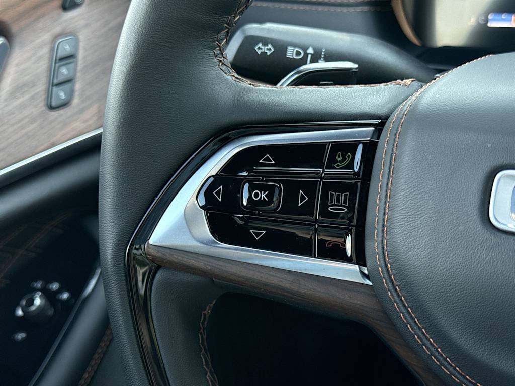 Thumbnail: 2024 Jeep Grand Cherokee - 31