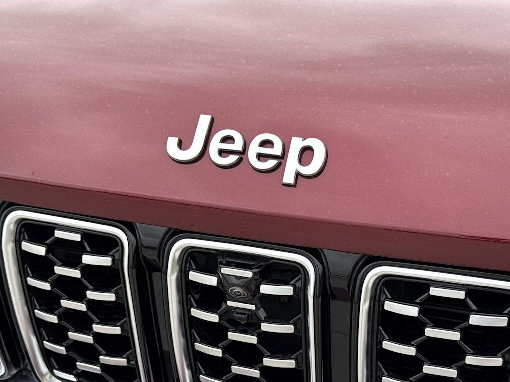 Thumbnail: 2024 Jeep Grand Cherokee - 7