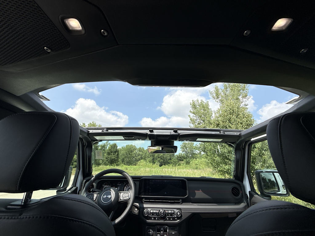 Thumbnail: 2024 Jeep Wrangler - 28