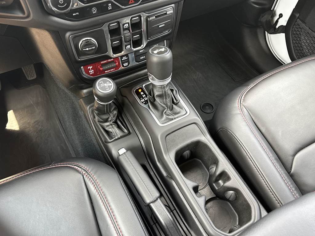 Thumbnail: 2024 Jeep Wrangler - 14