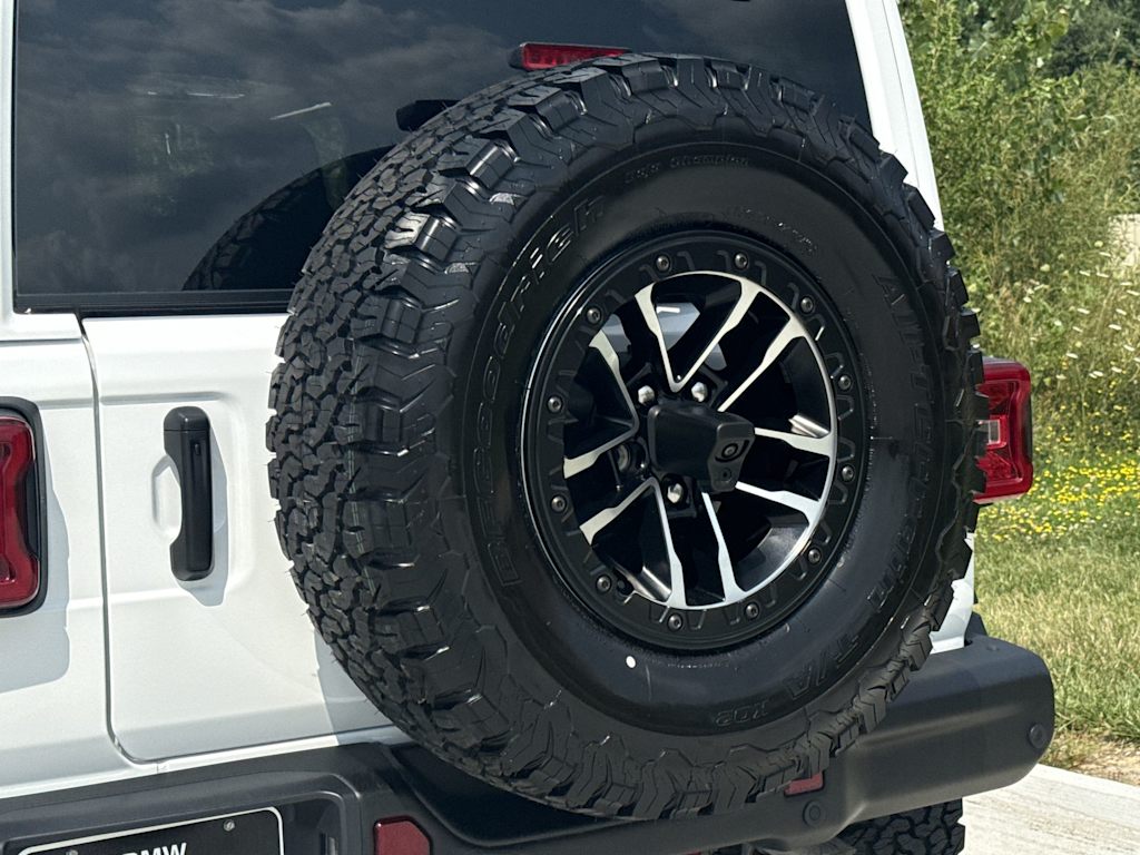 Thumbnail: 2024 Jeep Wrangler - 42