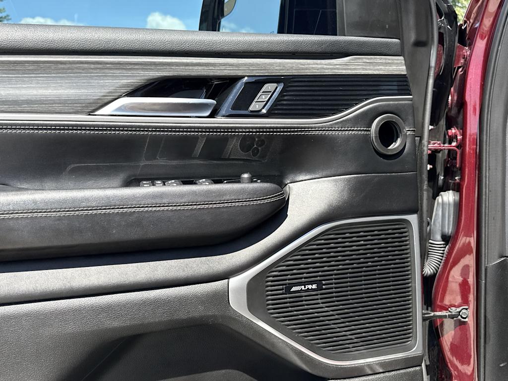 Thumbnail: 2023 Jeep Wagoneer - 33