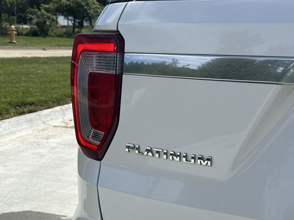 Thumbnail: 2016 Ford Explorer - 6