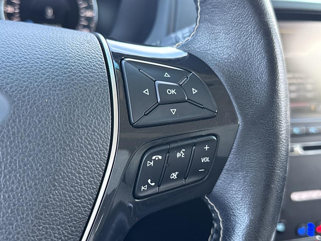 Thumbnail: 2016 Ford Explorer - 32