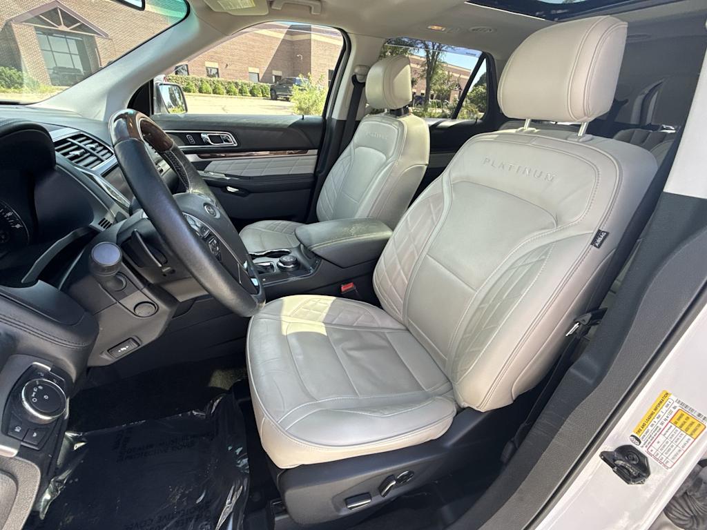 Thumbnail: 2016 Ford Explorer - 11