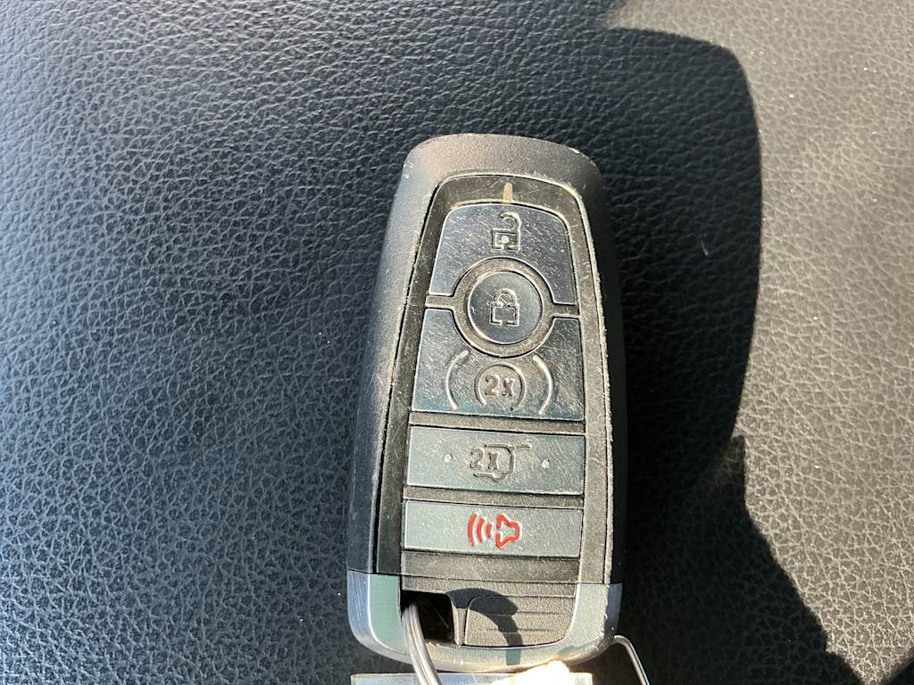 Thumbnail: 2021 Ford Expedition - 17