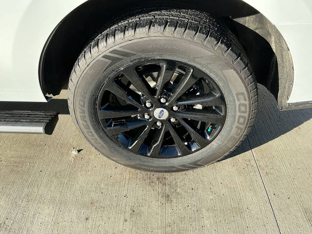 Thumbnail: 2021 Ford Expedition - 8