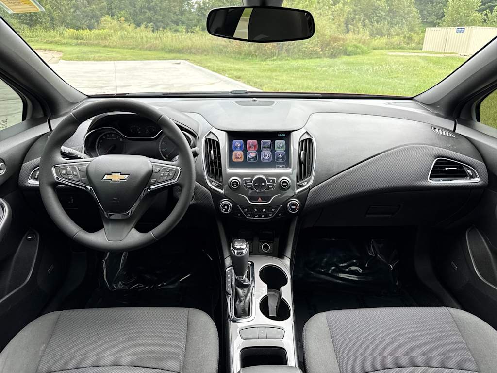 Thumbnail: 2017 Chevrolet Cruze - 2