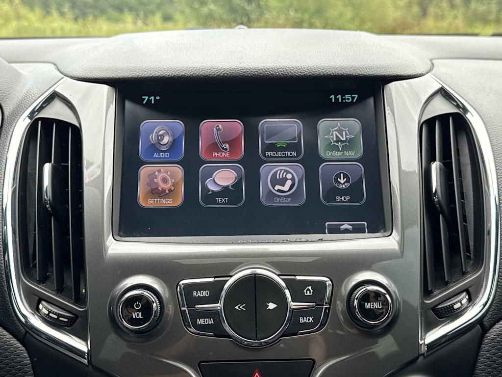 Thumbnail: 2017 Chevrolet Cruze - 12