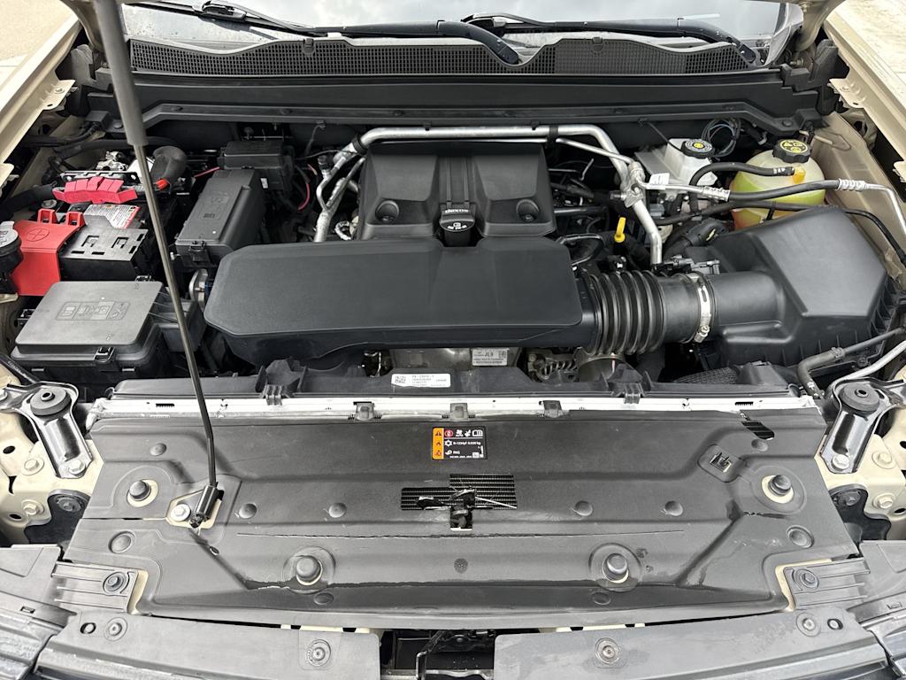 Thumbnail: 2023 Chevrolet Colorado - 9