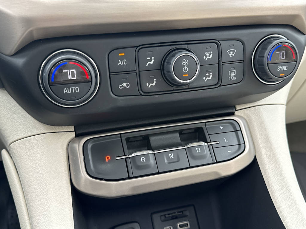 Thumbnail: 2022 GMC Acadia - 40