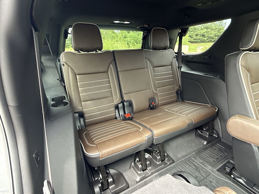 Thumbnail: 2026 GMC Yukon - 41