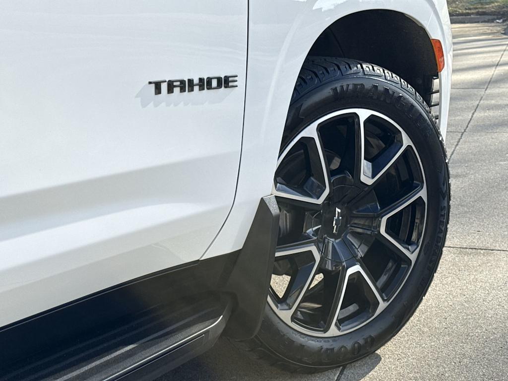 Thumbnail: 2022 Chevrolet Tahoe - 37