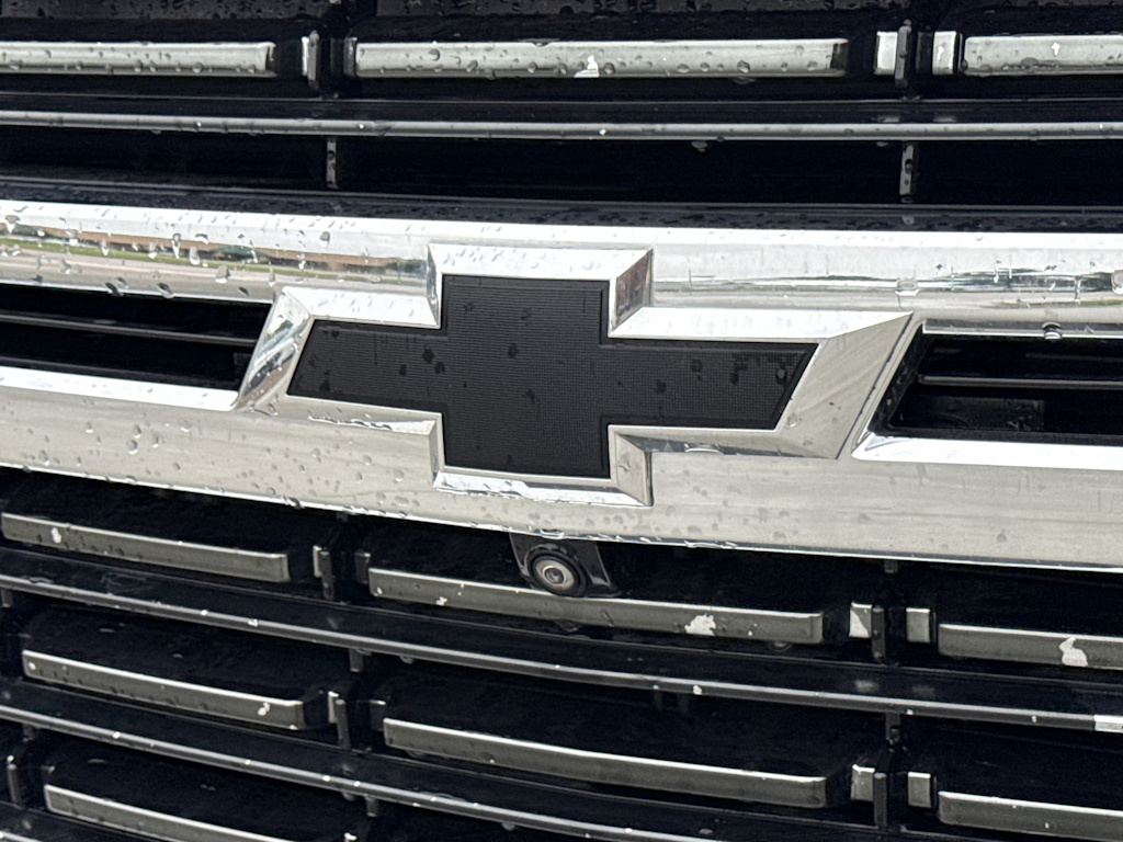 Thumbnail: 2022 Chevrolet Tahoe - 5