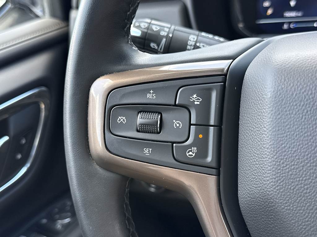 Thumbnail: 2023 Chevrolet Tahoe - 32
