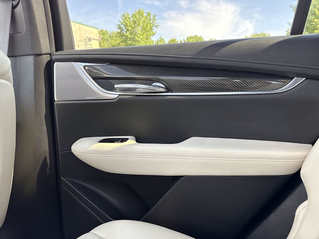 Thumbnail: 2021 Cadillac XT6 - 44