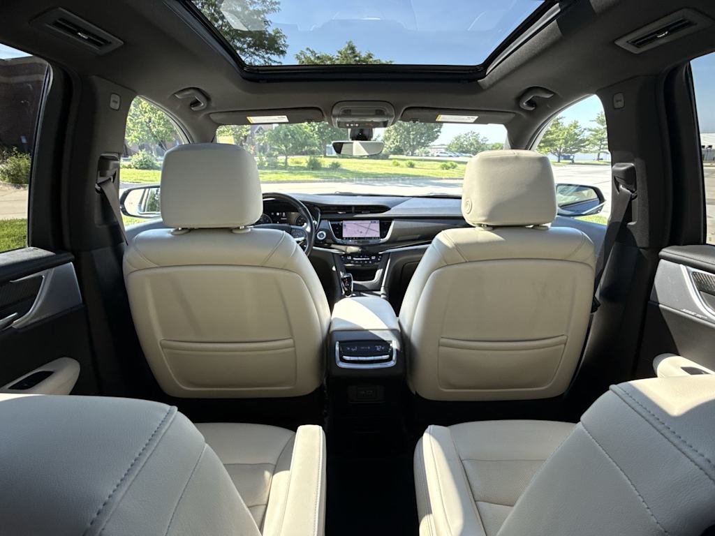 Thumbnail: 2021 Cadillac XT6 - 28