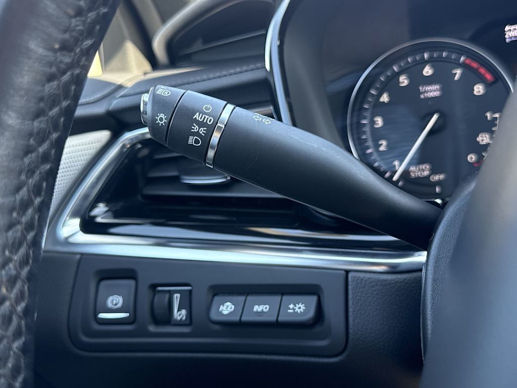 Thumbnail: 2021 Cadillac XT6 - 35