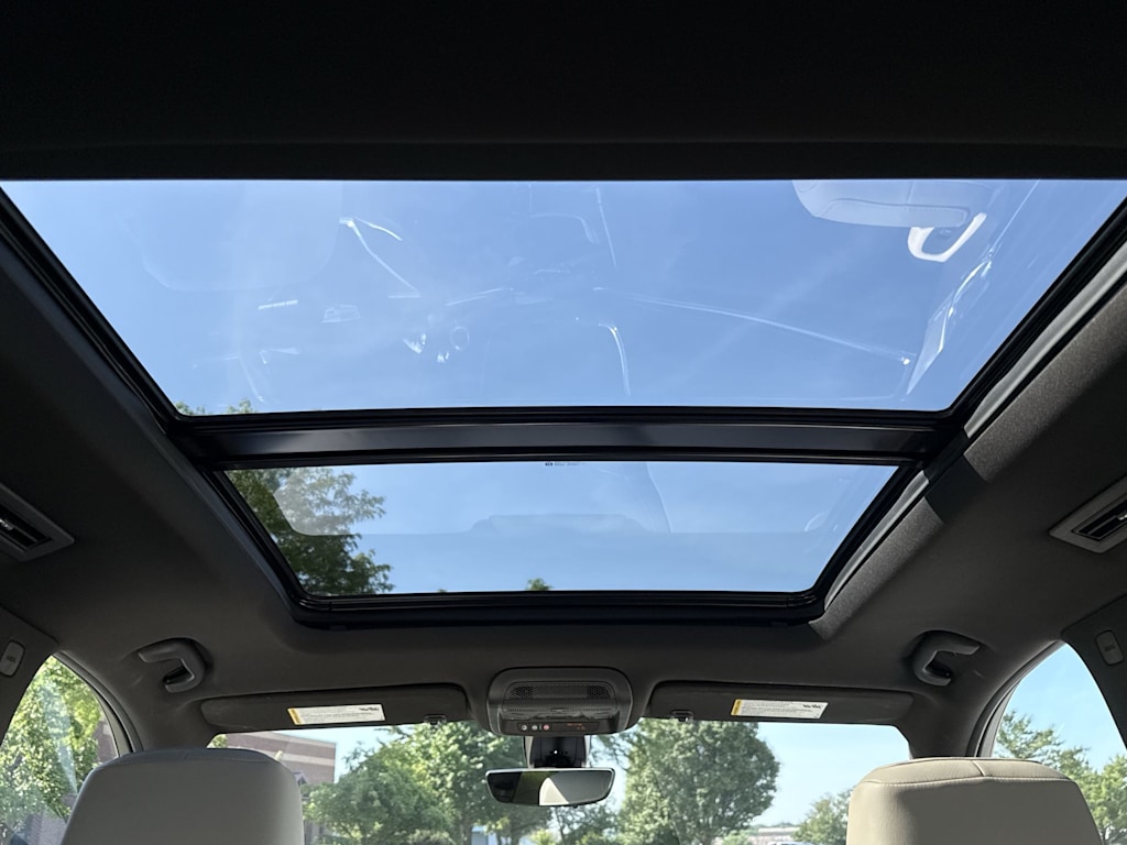 Thumbnail: 2021 Cadillac XT6 - 31