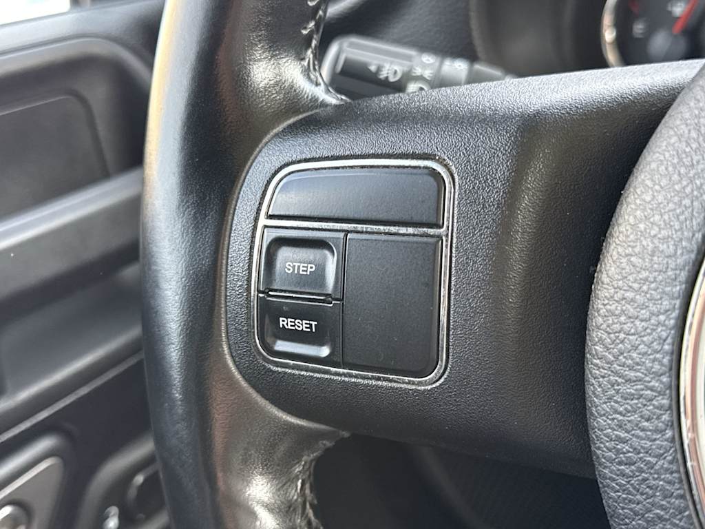 Thumbnail: 2011 Jeep Wrangler - 27