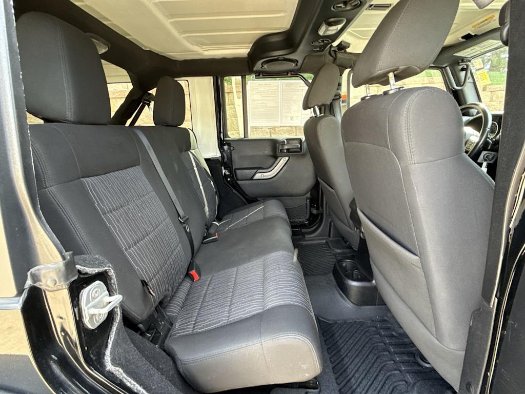 Thumbnail: 2011 Jeep Wrangler - 25
