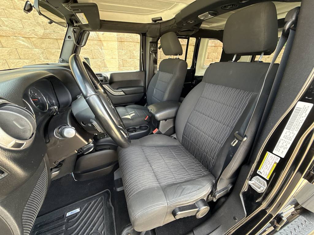 Thumbnail: 2011 Jeep Wrangler - 22