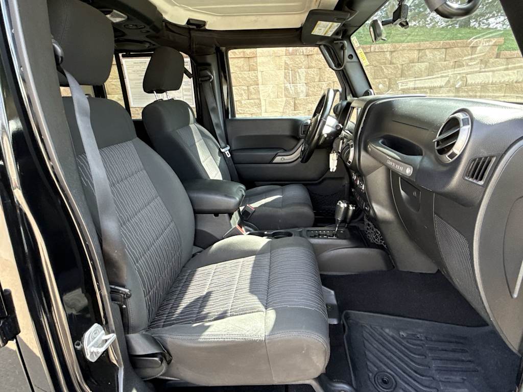 Thumbnail: 2011 Jeep Wrangler - 26