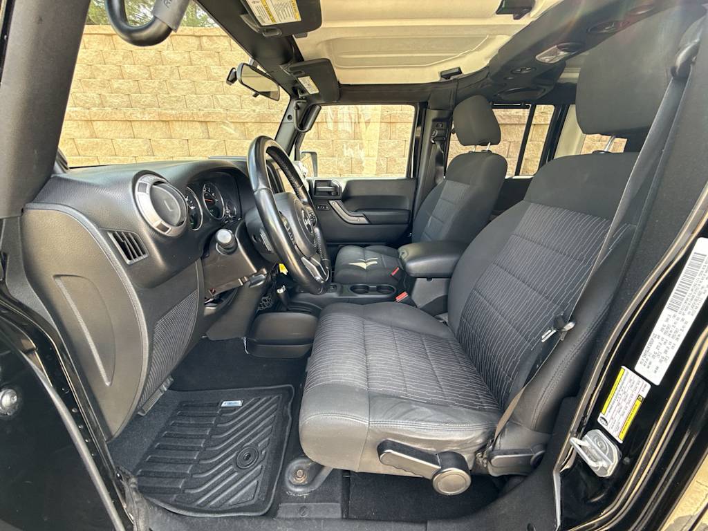 Thumbnail: 2011 Jeep Wrangler - 11