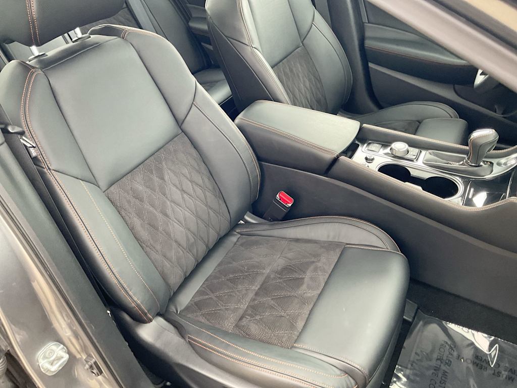 2022 Nissan Maxima SR 29