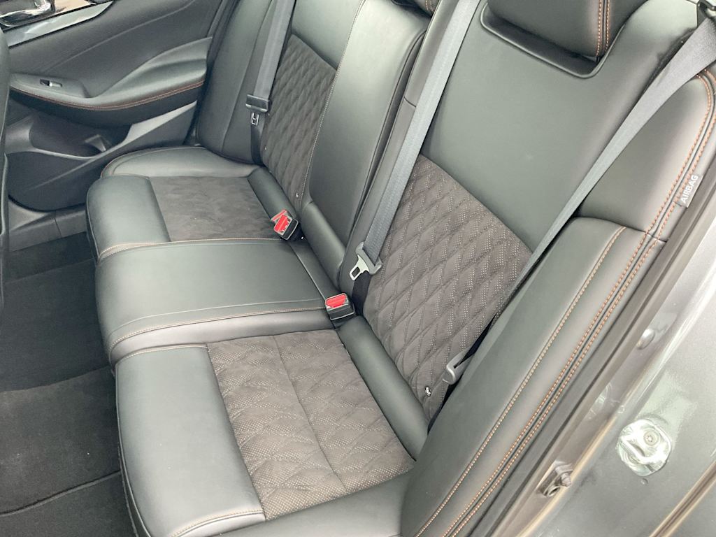 2022 Nissan Maxima SR 26