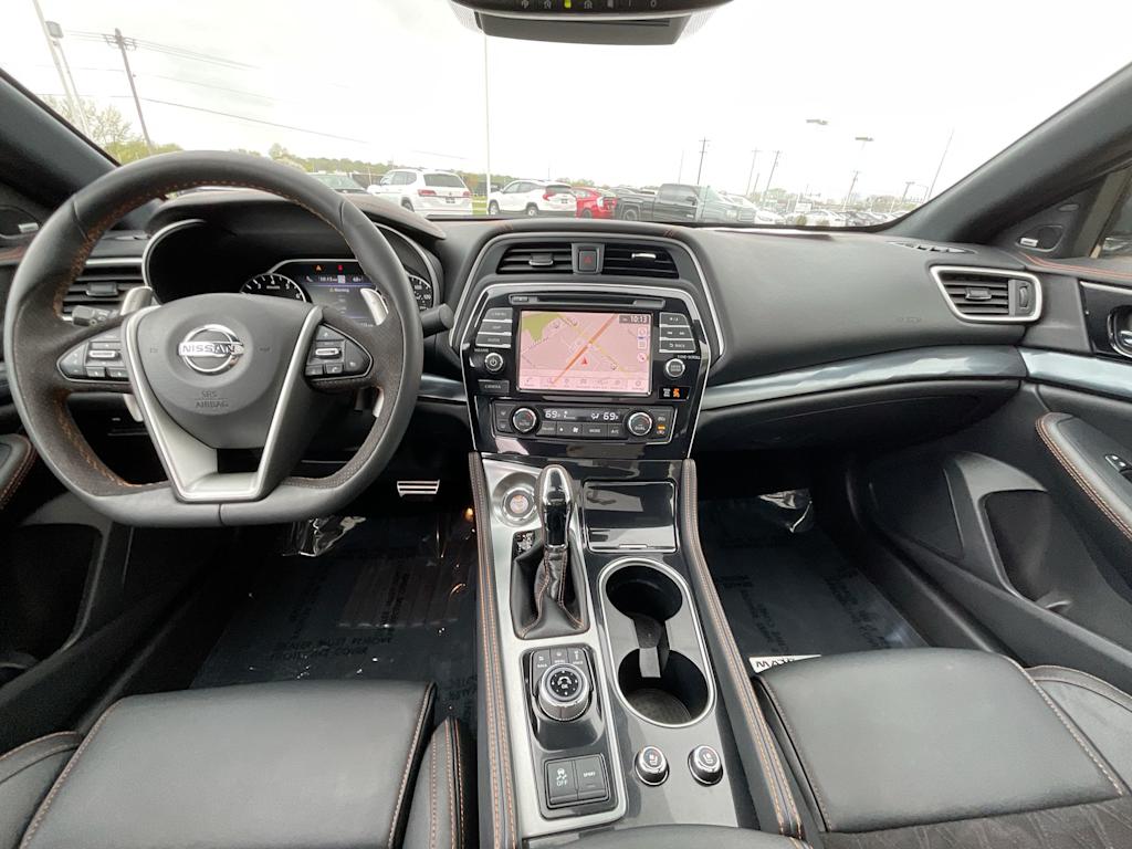2022 Nissan Maxima SR 2
